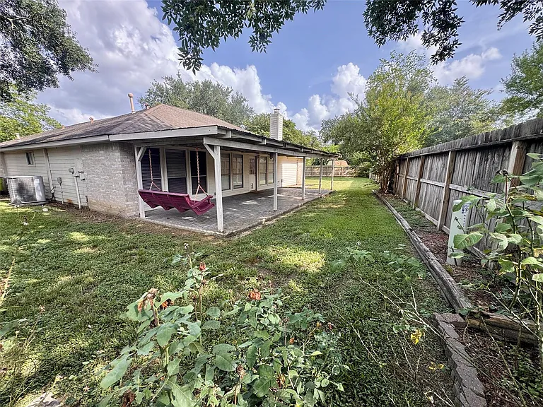8507 Grove Park Dr — Photo 30