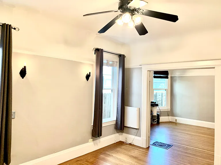 2214 Capitol Ave #2 — Photo 9