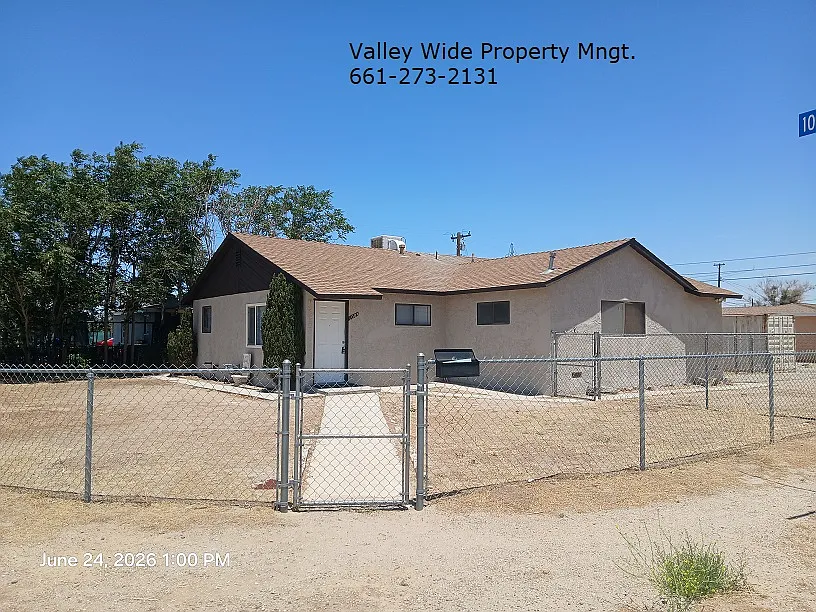 1003 E Avenue P4
