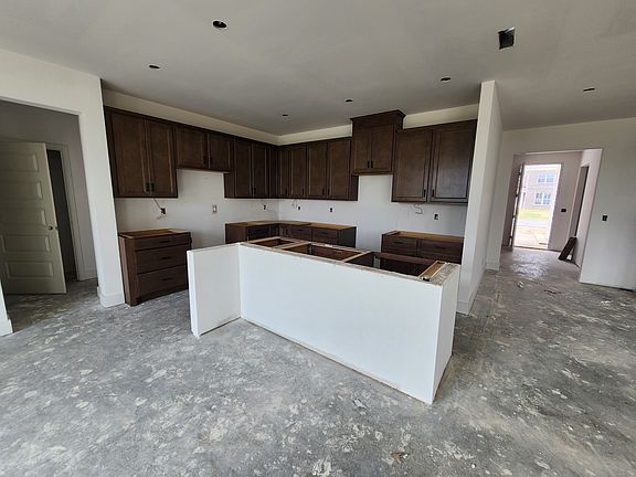3rd image of 203 Ash Dale Dr Lot 9