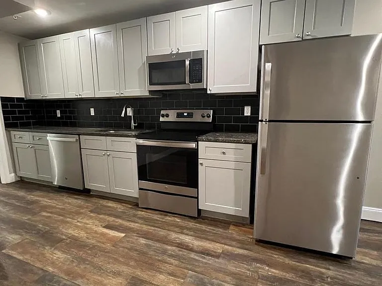1302 N 22nd St #B — Photo 5