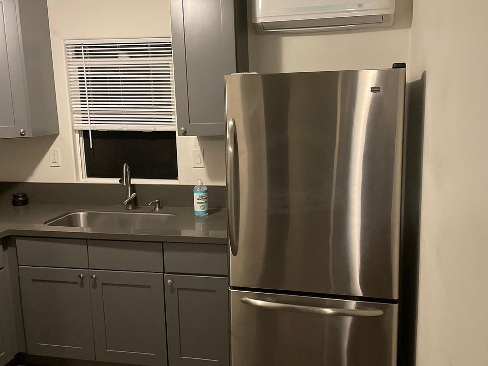 1st image of 4616 Fern Pl #2