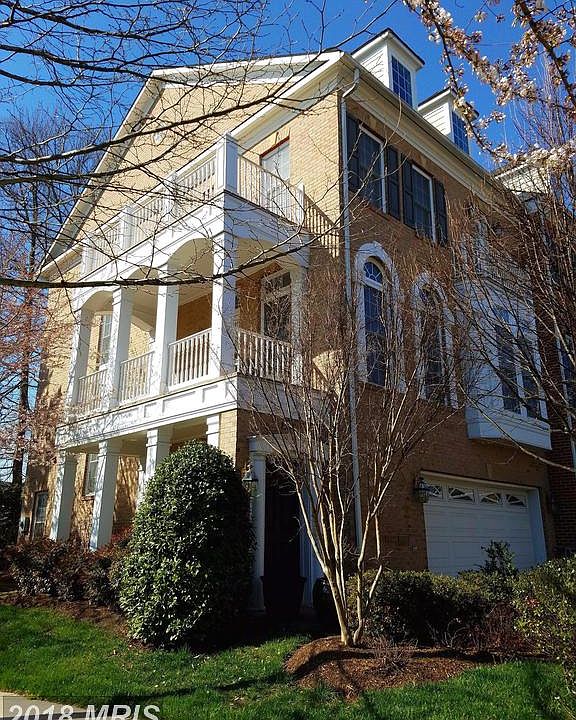 1st image of 4088 Clovet Dr #33