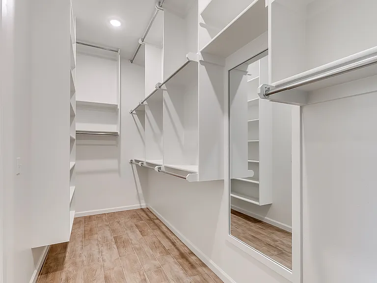 2600 Woods Edge Dr — Photo 7