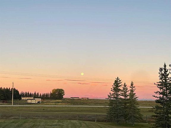 3rd image of 28 E Crocus Ridge Point