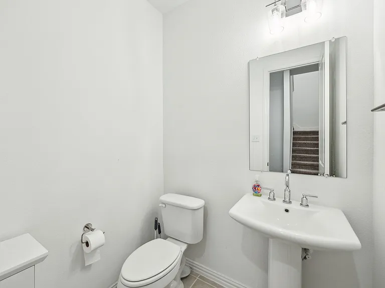 3325 Switch St — Photo 10