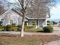 17506 Sycamore Ave photo 1