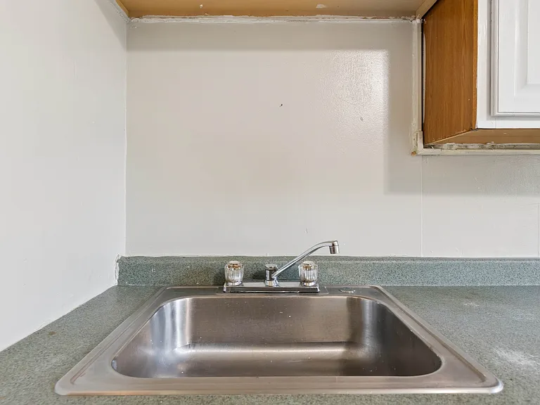 2801 Hinsdale Dr — Photo 5