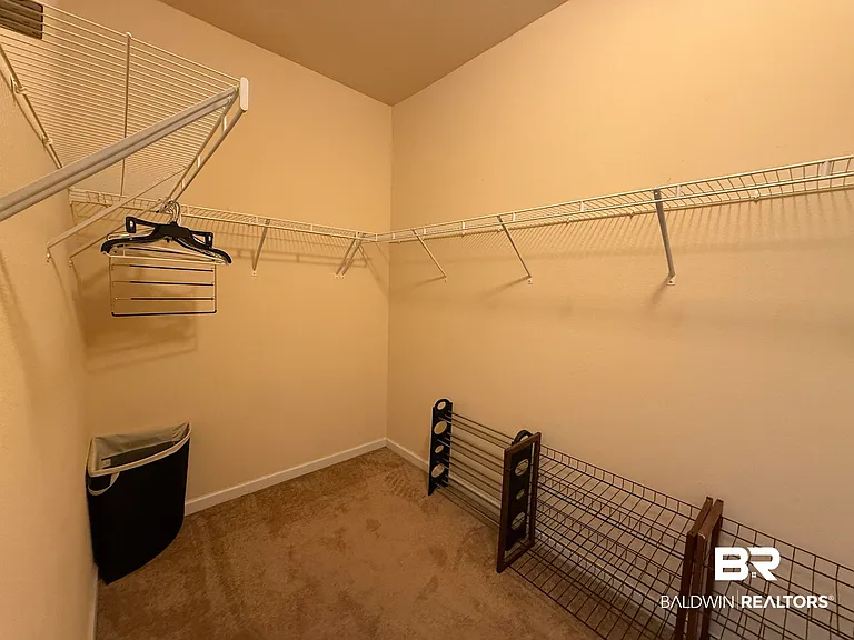 10720 Dunmore Dr — Photo 12