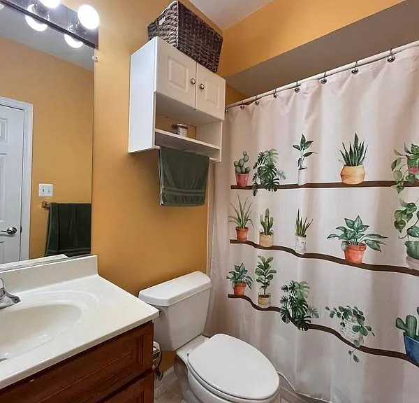 7890 Galesburg Pl #BASEMENT — Photo 4