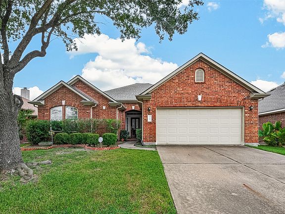 3rd image of 9507 Carsonmont Ln