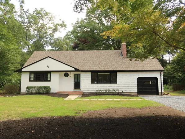 63 Hunter Ave, Miller Place, NY 11764