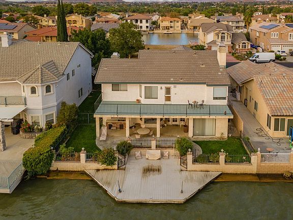 3rd image of 18185 Harbor Dr