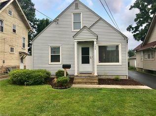 135 Maple Dr, Youngstown, OH 44512