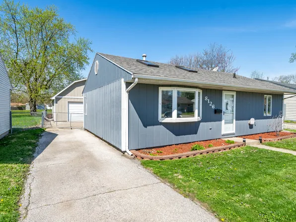 8126 Robertson Pl, Highland, IN 46322