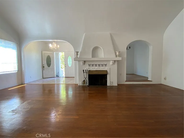 122 E Linda Vista Ave — Photo 8