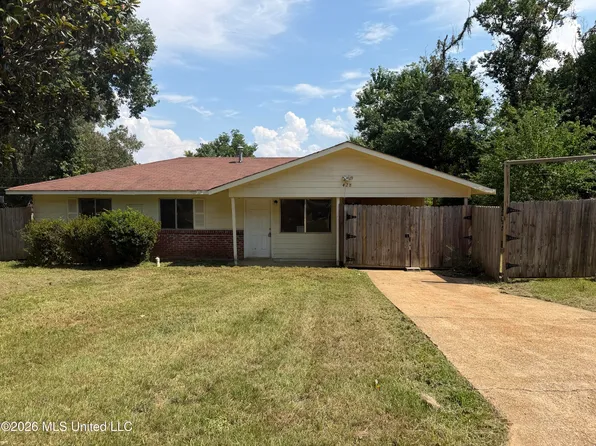 428 Queen Marie Ln, Jackson, MS 39209