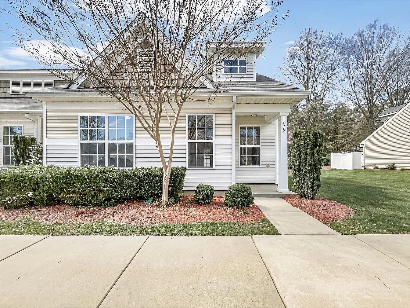 3 bed, 1135 sqft, $750 — Photo 1