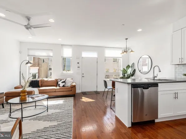 423 E Flora St, Philadelphia, PA 19125