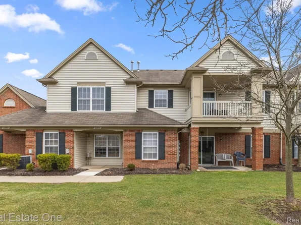 20680 Henry St, Brownstown, MI 48183
