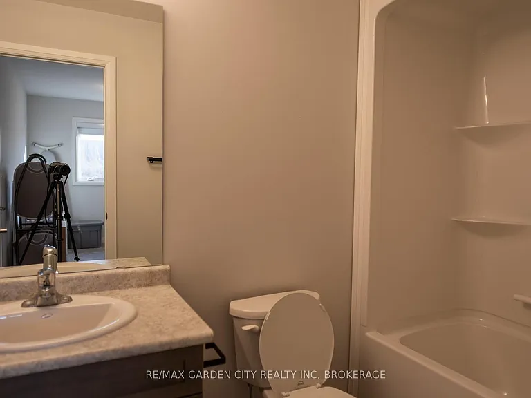 4552 Portage Rd #20 — Photo 22