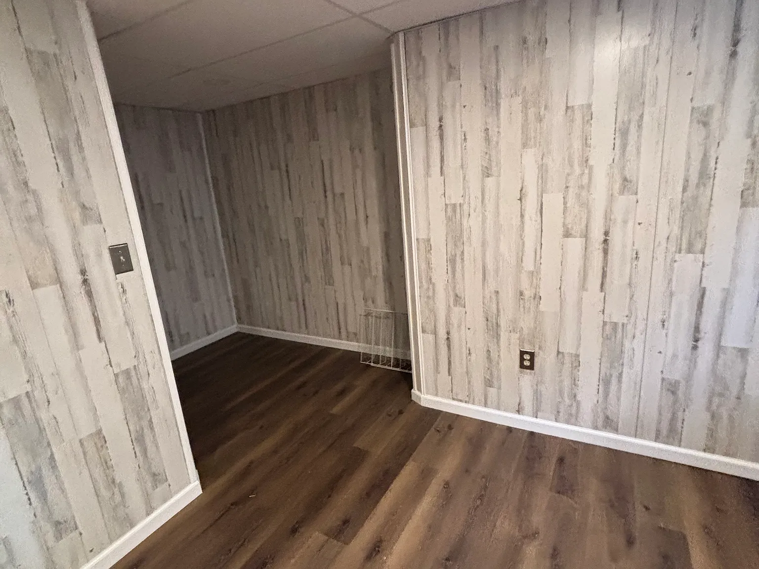 1 bed, 1000 sqft, $1,350 — Photo 3