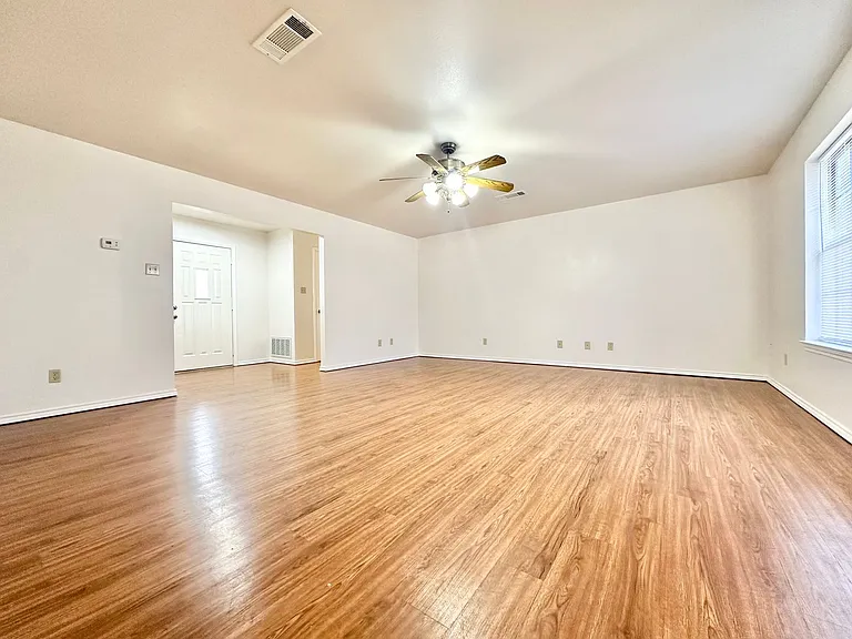 8869 Liberty Rd — Photo 4