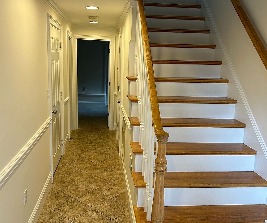 Entry way. Garage and Bathroom on the left. Bedroom at end of the hallway