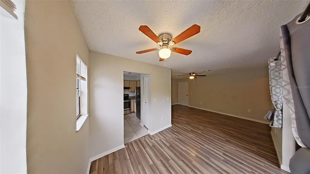 2 bed, 2.0 bath, 925 sqft, $1,295 — Photo 4