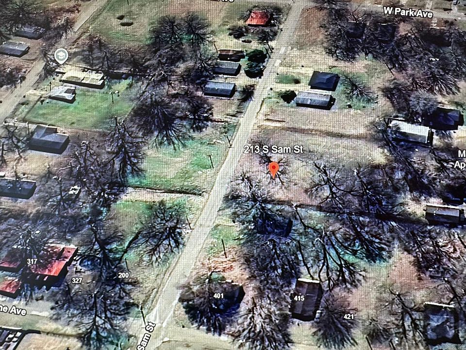 2nd image of 213 S Sam St