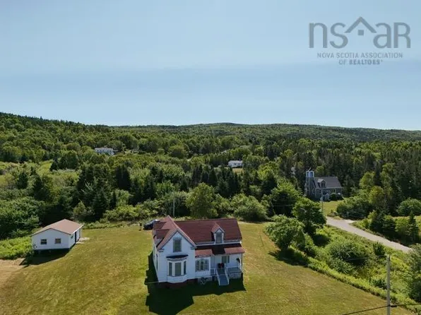 11 Kellys Ln, Englishtown, NS B0C 1H0