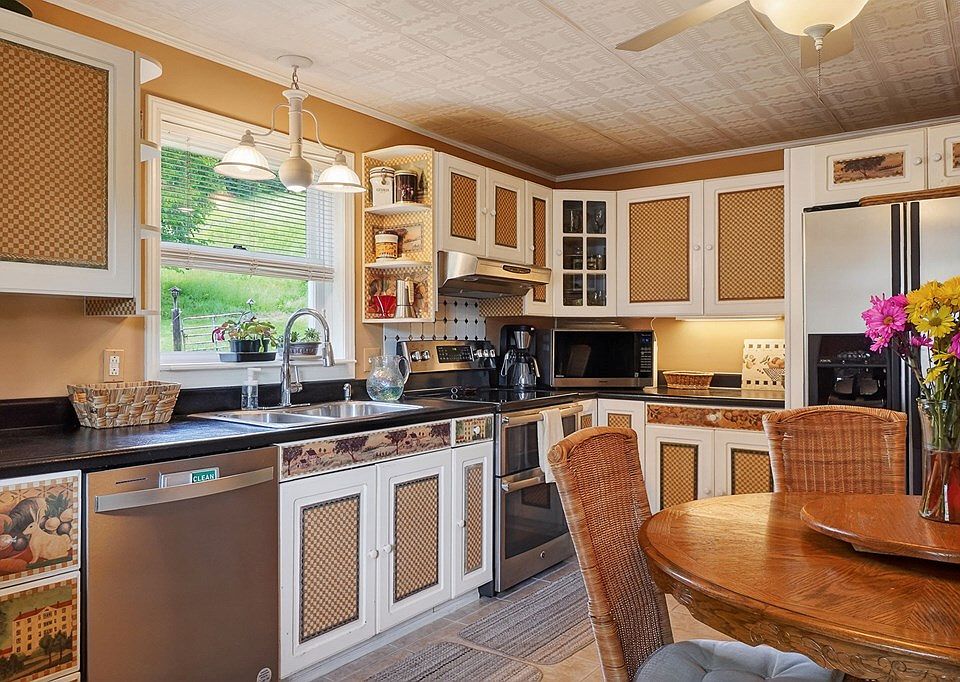 52nd image of 181 Tinsley Ln