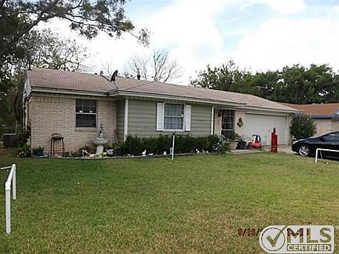1st image of 638 Holly Ln