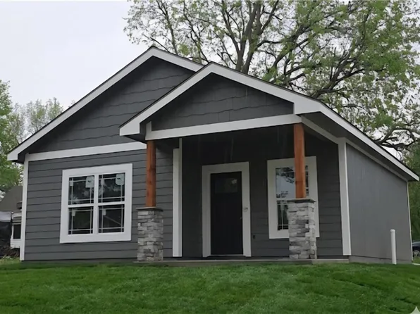 311 E Massasoit St, Ottawa, KS 66067