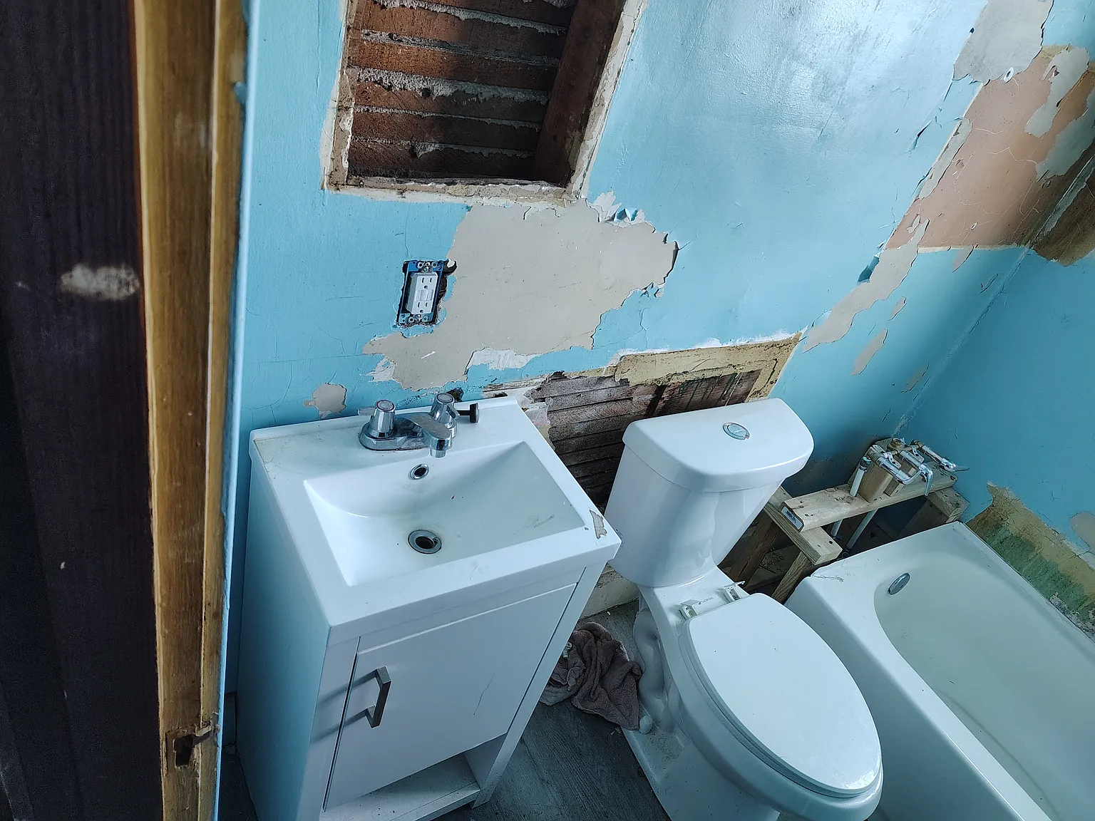 2 bed, 960 sqft, $695 — Photo 4