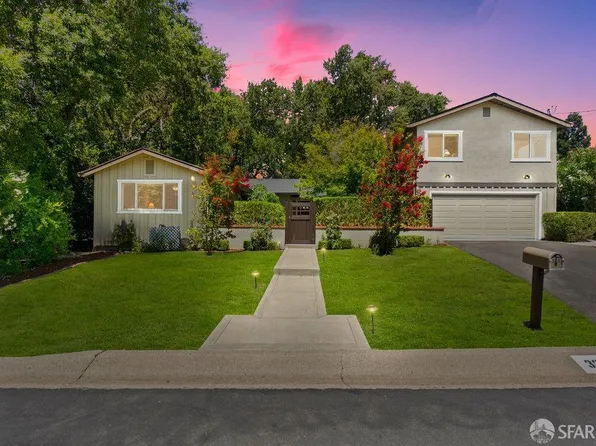 32 Kingston Pl, Walnut Creek, CA 94597