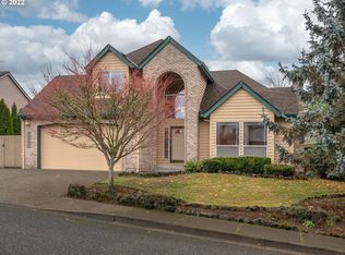 35740 Steinke Dr, Saint Helens, OR 97051