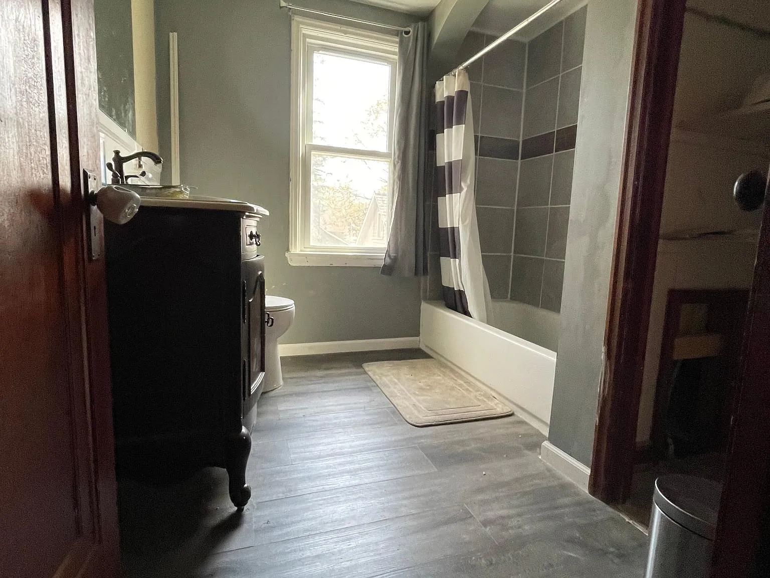3 bed, 1800 sqft, $1,800 — Photo 3