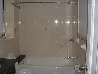Rented by Elinor Taasa, LREB