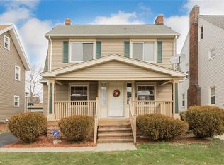 3521 Silsby Rd, University Heights, OH 44118