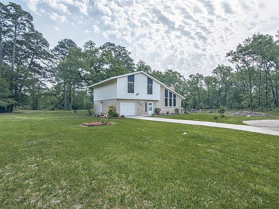 2nd image of 183 Bending Oaks Ln
