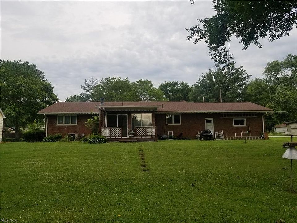 2nd image of 4707 Roop Ave