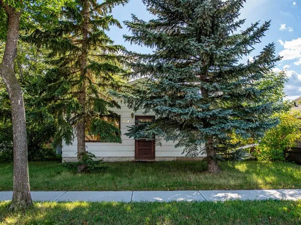 1237 N 6th Ave, Wainwright, AB T9W 1G2