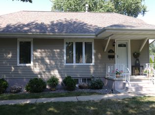 102 Lee Pl, Albert Lea, MN 56007