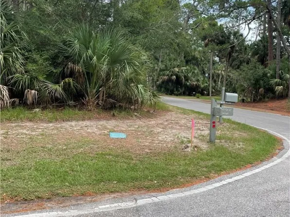 401 Porpoise Dr, Saint Helena Island, SC 29920
