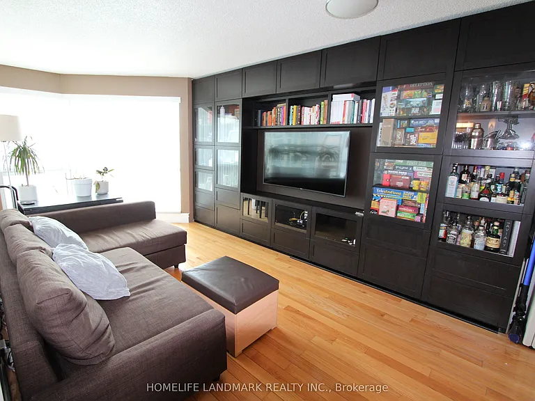 10 Yonge St #2904 — Photo 8