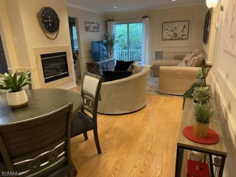 1 Brookside Ln — Photo 2