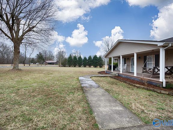 3rd image of 801 County Road 144