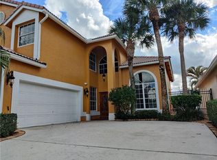 10902 Tamoron Ln, Boca Raton, FL 33498