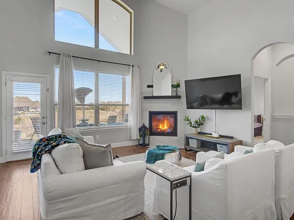 108 Fallen Oak Dr, McKinney, TX 75071